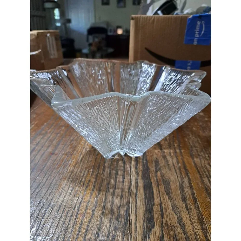 Vintage Crystal Starburst Bark Texture Star Shaped Bowl Centerpiece Good Quality